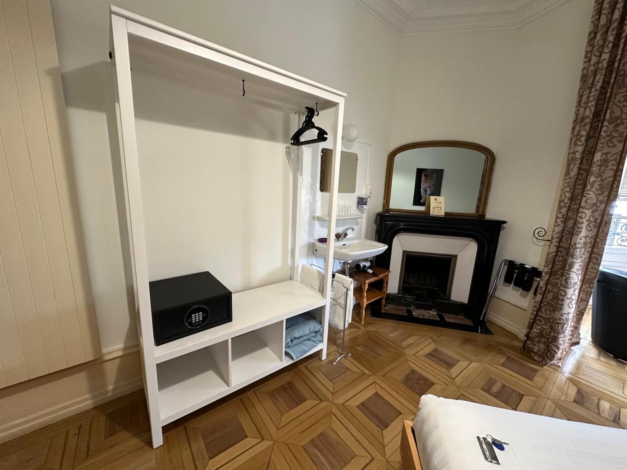 Hotel Des Tourelles Женева Екстериор снимка