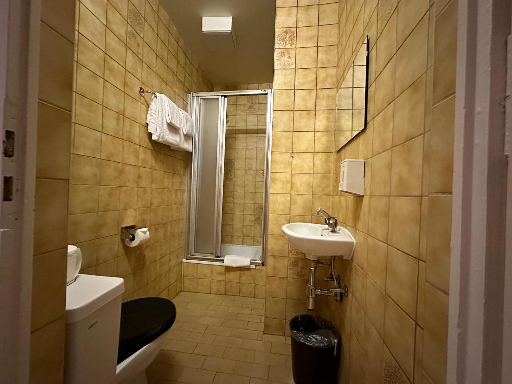 Hotel Des Tourelles Женева Екстериор снимка